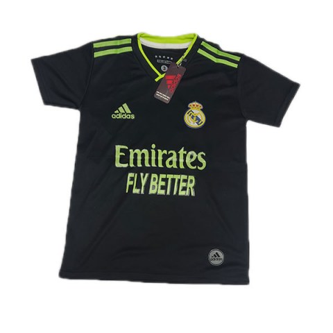 لباس باشگاهی رئال مادرید فصل 2022-2023